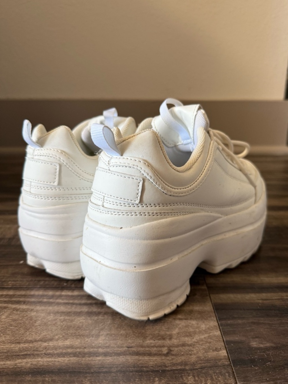 Platform Lace-Up Women's Sneakers in White - Picture 3 of 4